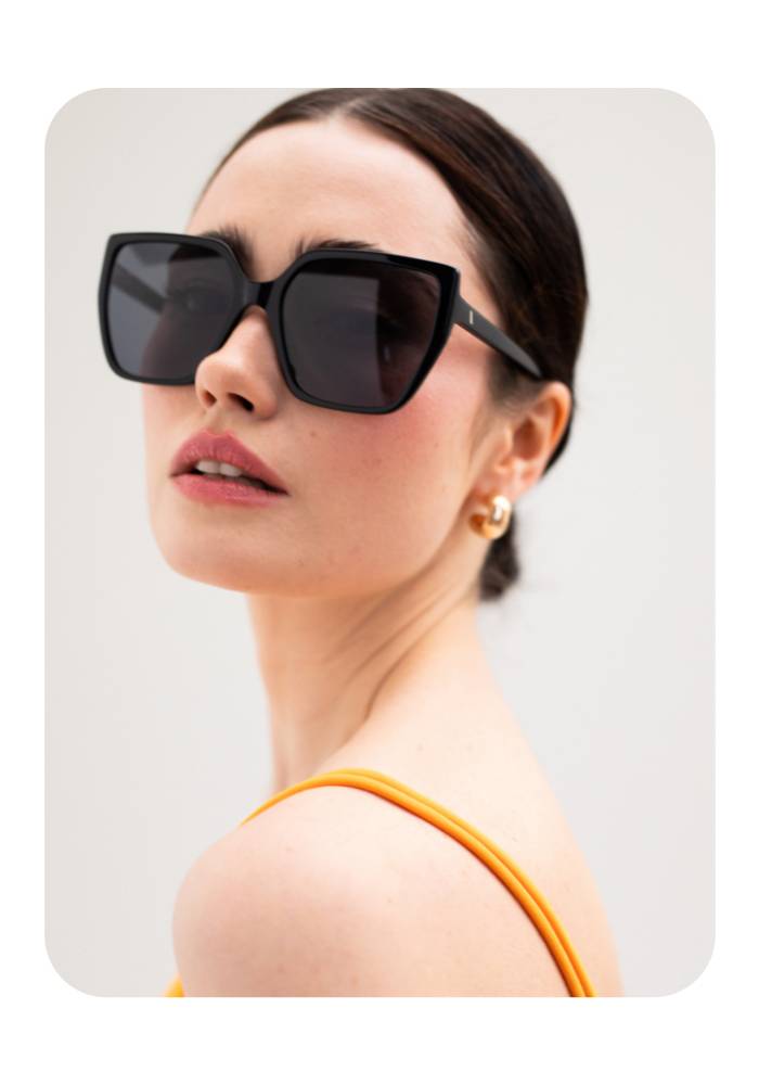 Sluneční brýle Camilla Black Magic